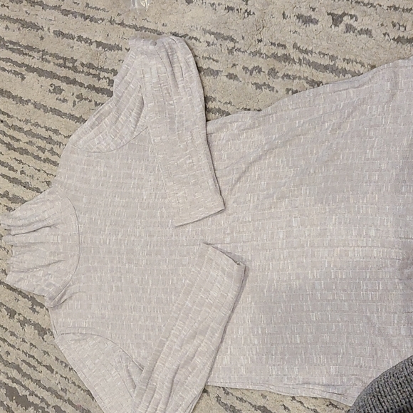 NEW Kim & Co Ribbed Turtleneck Oatmeal colour - Picture 5 of 7